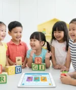 เด็กควรเรียนภาษาอังกฤษตอนกี่ขวบ? เผยช่วง “วัยทอง” ของสมอง